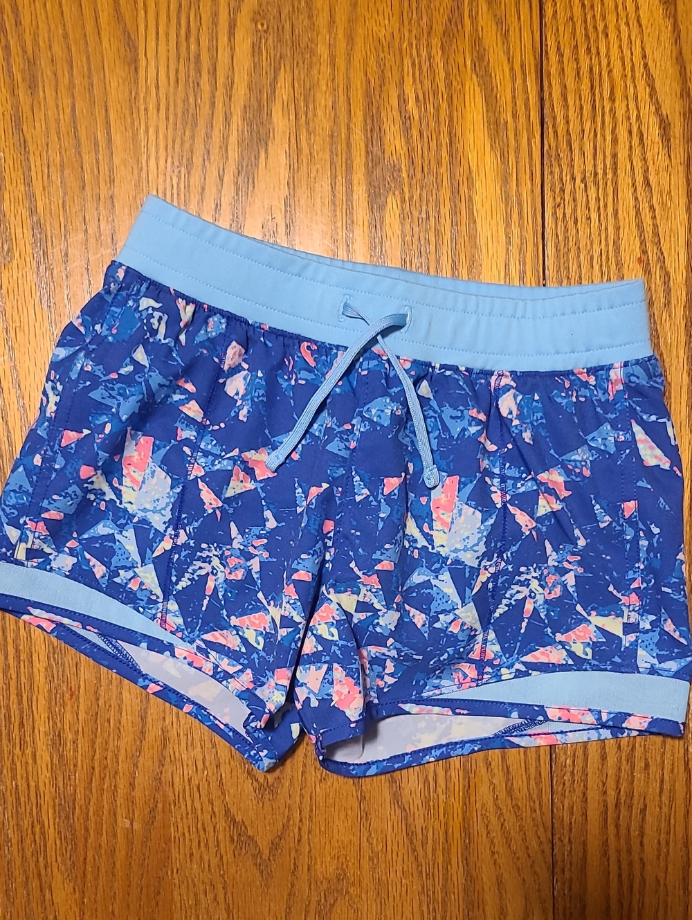 SO Blue Geometric Print Athletic Shorts with Light Blue Waist - Girl's XS
